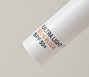 sun-block-ultra-light-team-dr-joseph-cultureandcream-blogpost