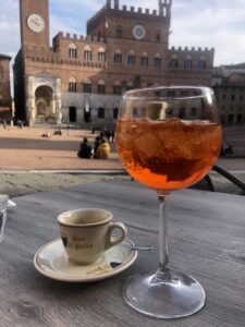 stadt-trip-italien-Siena-espresso-aperol-cultureandcream-blogpost