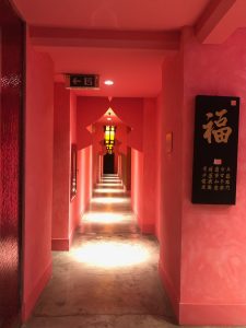 red-all-over-shanghai-mansion-hotel-bangkok-cultureandcream-blogpost