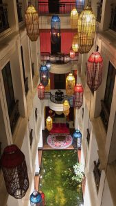 lucky-fish-pond-hall-lampions-shanghai-mansion-cultureandcream-blogpost