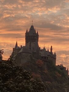 castle-evening-mosel-cochem-cultureandcream-blogpost