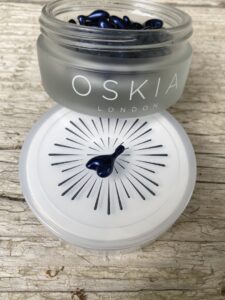 oskia-capsules-Retinol-single-dose-cultureandcream-blogpost