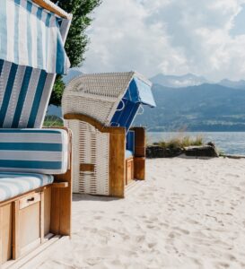 strandkorb-beatus-wellness-hotel-beach-thunersee-cultureandcream-blogpost