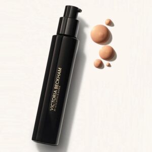 primer-golden-bottle-swatch-augustinusbader-victoriabeckham-tinted-cultureandcream-blogpost