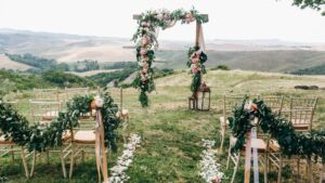 wedding-bow-roses-rosenbogen-stuehlt-outdoor-wedding-cultureandcream-blogpost